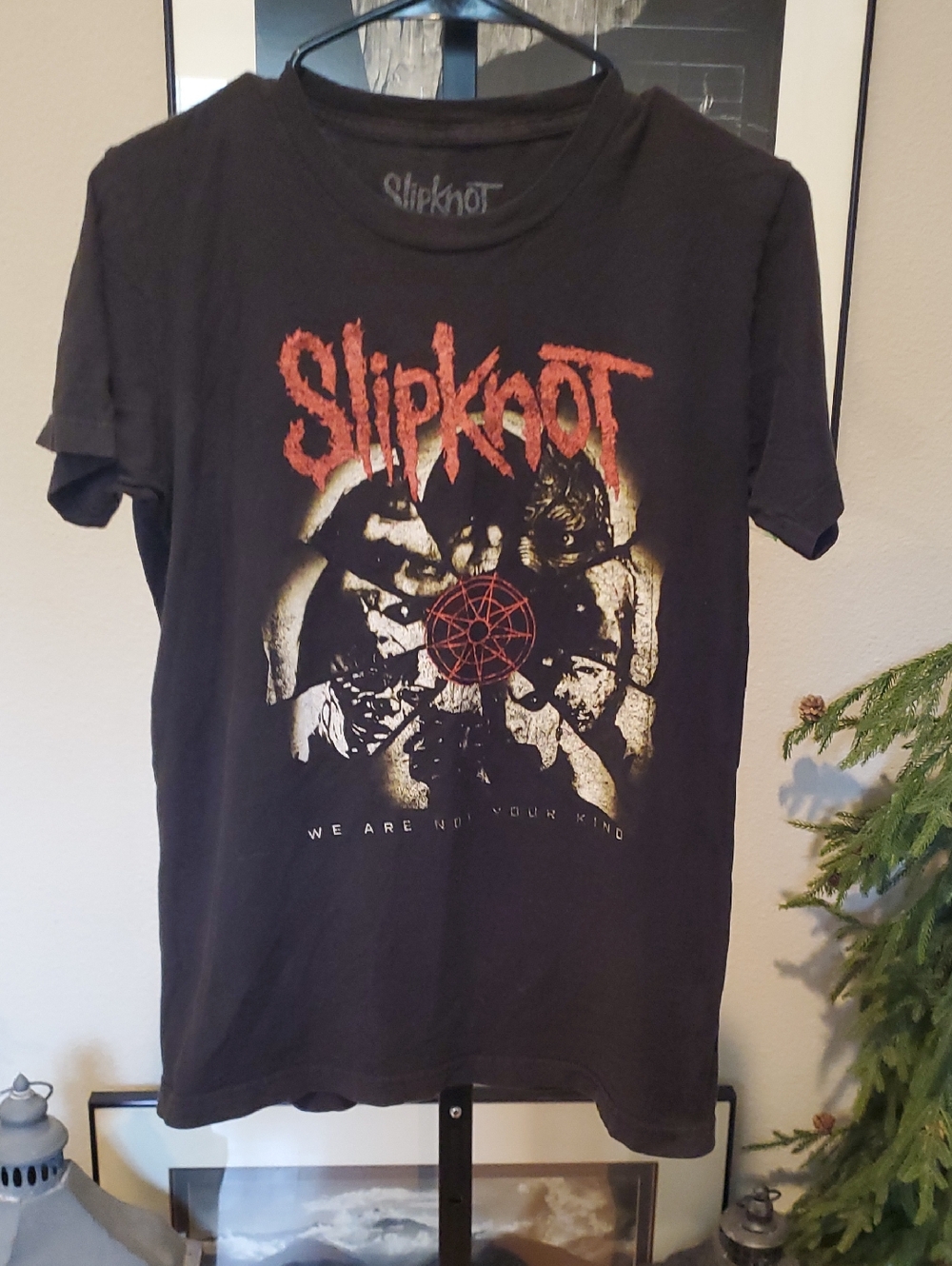 Slipknot Men's Black Short-Sleeve Graphic Tee